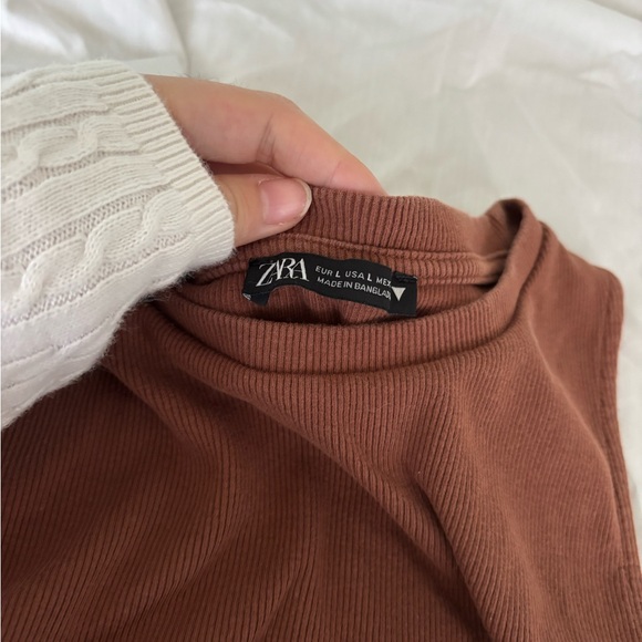 Zara Ribbed Tank with Side Holes - Picture 4 of 4